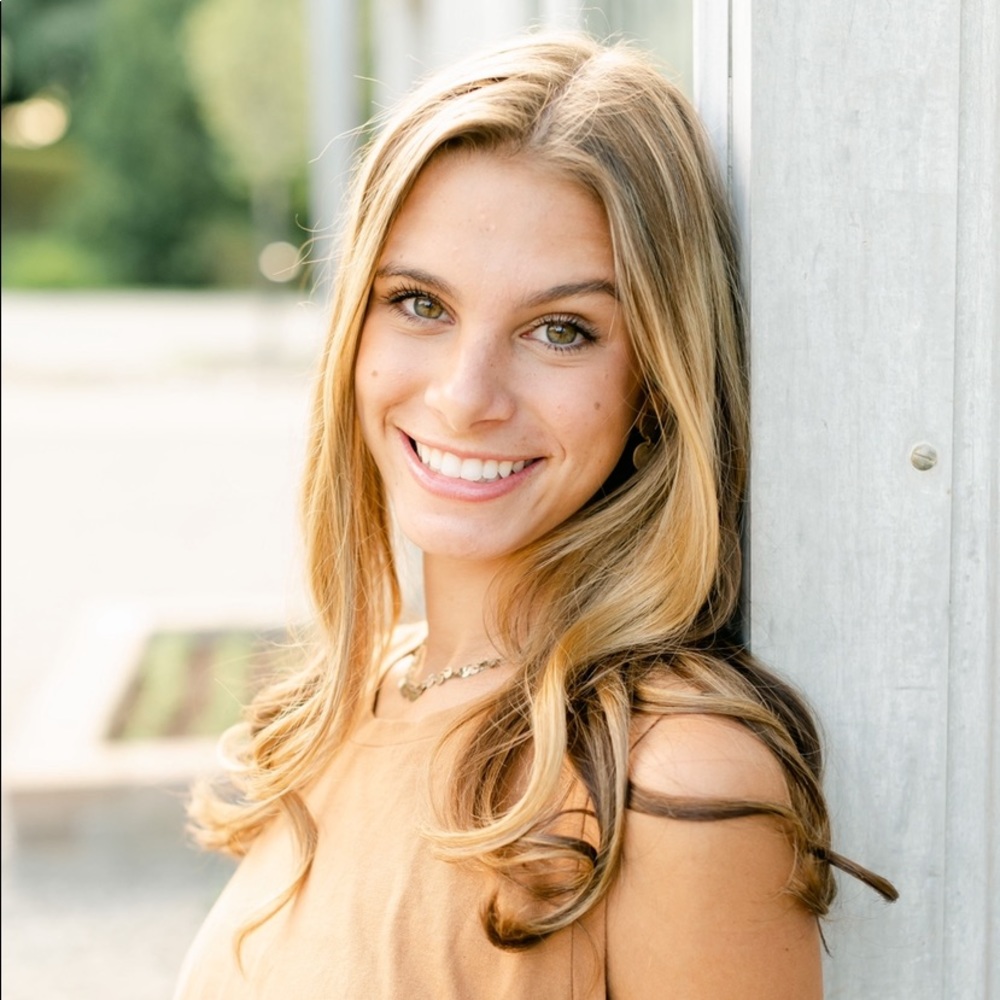 Meet your Posher, Lauren